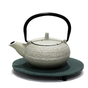 Tetera gris