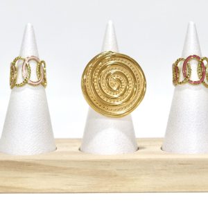 Tres anillos dorados