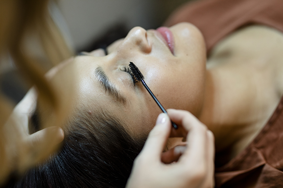 Tratamiento de pestañas en Maristegui, centro de estética en Pozuelo de Alarcón